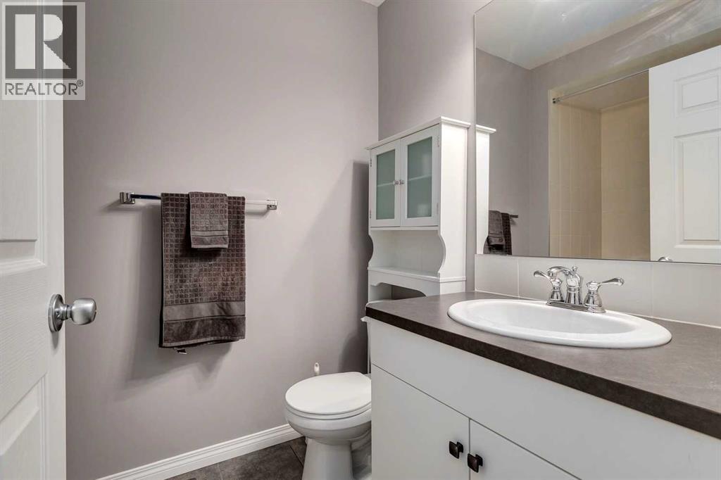 2 Windstone Lane SW, Airdrie, Alberta  T4B 0N7 - Photo 22 - A2303488