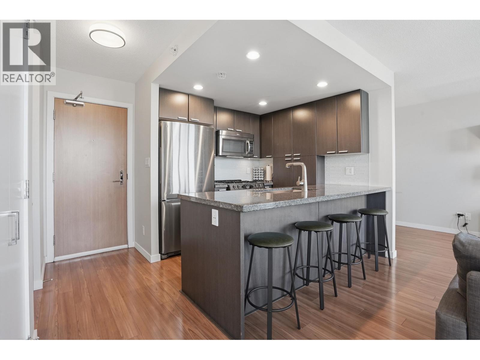 2605 2232 Douglas Road, Burnaby, British Columbia  V5C 0G9 - Photo 2 - R3119915