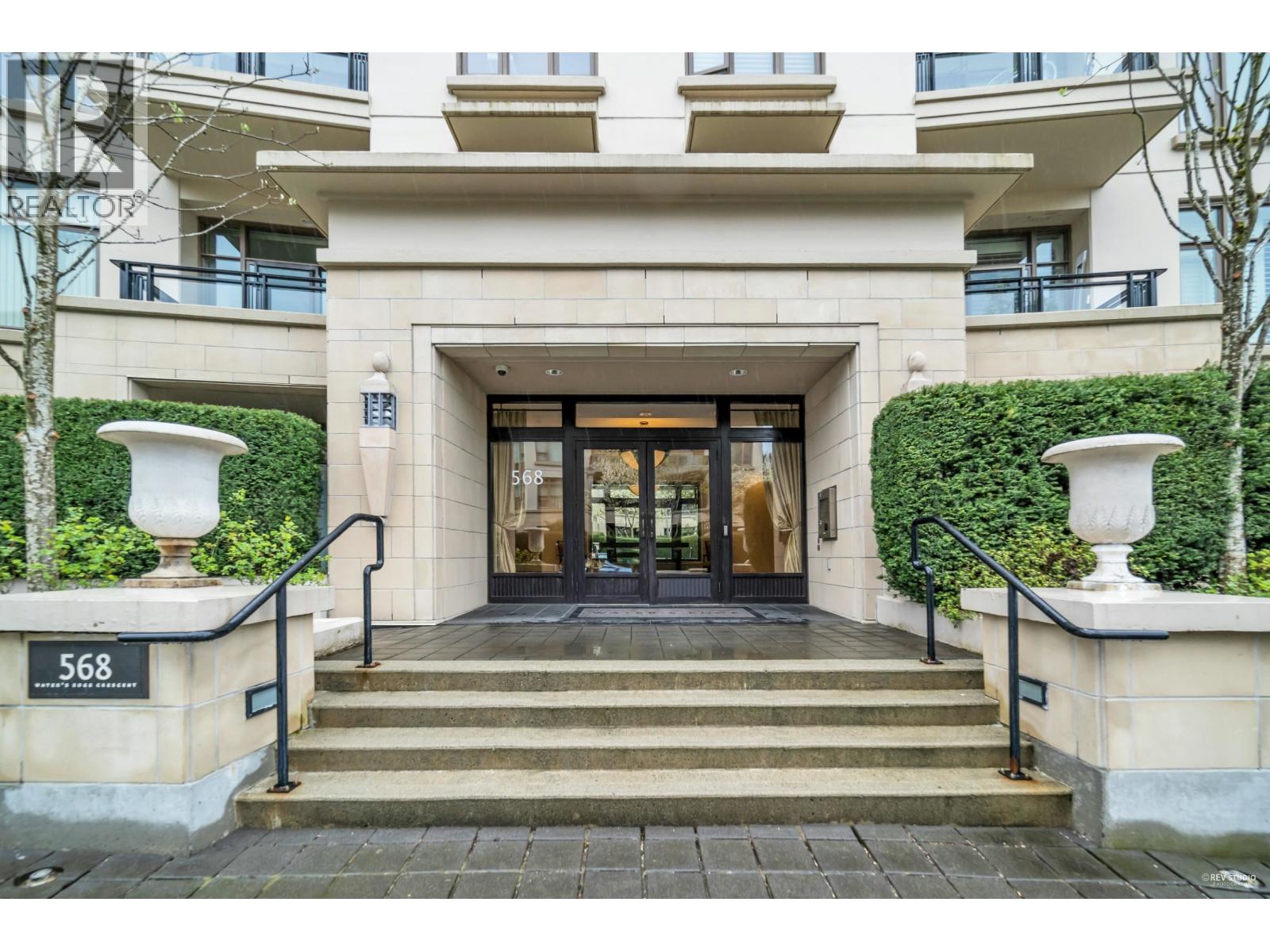 403 568 Waters Edge Crescent, West Vancouver, British Columbia  V7T 0A2 - Photo 4 - R3120678