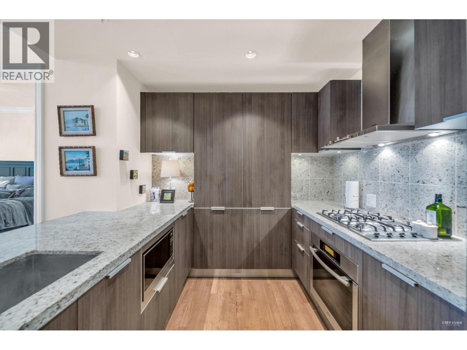 403 568 Waters Edge Crescent, West Vancouver, British Columbia  V7T 0A2 - Photo 7 - R3120678