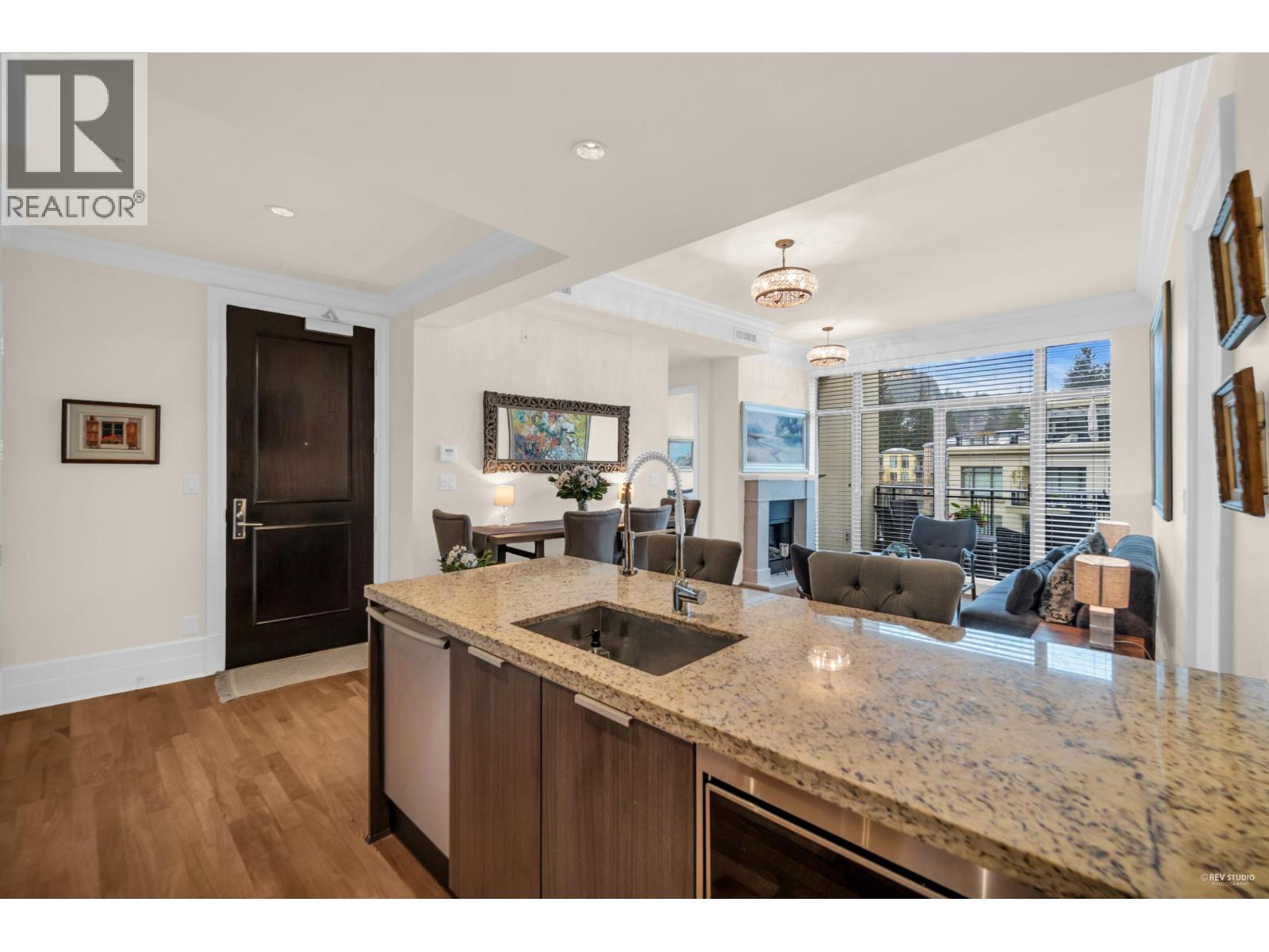 403 568 Waters Edge Crescent, West Vancouver, British Columbia  V7T 0A2 - Photo 9 - R3120678