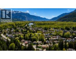 1510 MACDONALD PLACE, Squamish, British Columbia