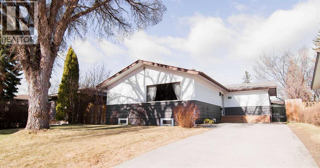15 Hamlet Road SW, Calgary, Alberta