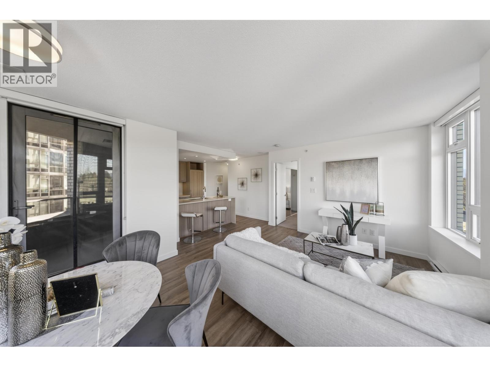 713 5470 Ormidale Street, Vancouver, British Columbia  V5R 0G6 - Photo 3 - R3120624