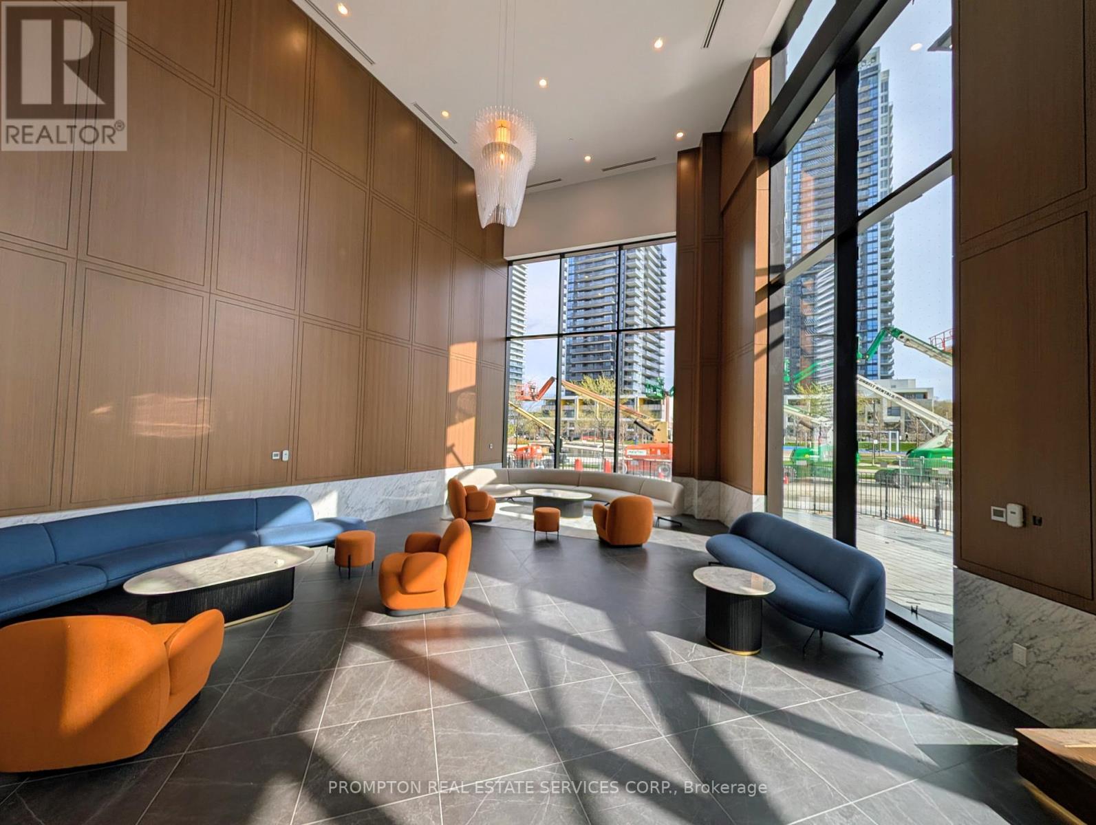 549 - 18 ESTHER SHINER BOULEVARD, Toronto, Ontario