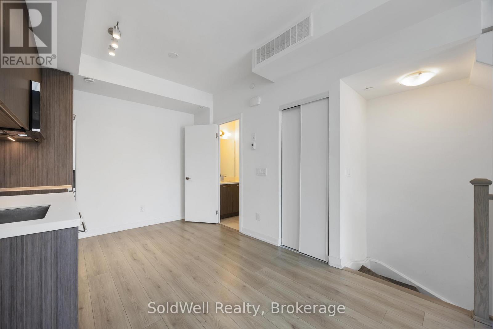 14 - 266 Finch Avenue E, Toronto, Ontario  M2N 0L3 - Photo 15 - C13093854