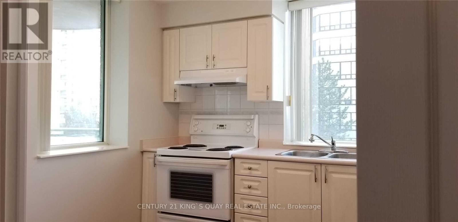 500 - 28 Pemberton Avenue, Toronto, Ontario  M2M 4L1 - Photo 5 - C13030096