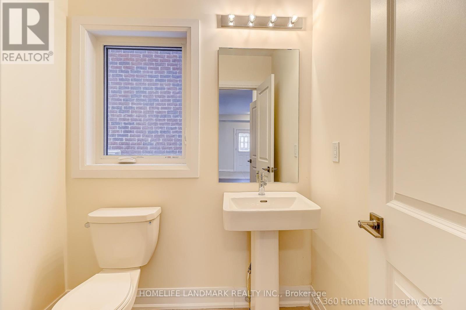 8 Mapleton Street, Richmond Hill, Ontario  L4E 1N1 - Photo 10 - N13093844