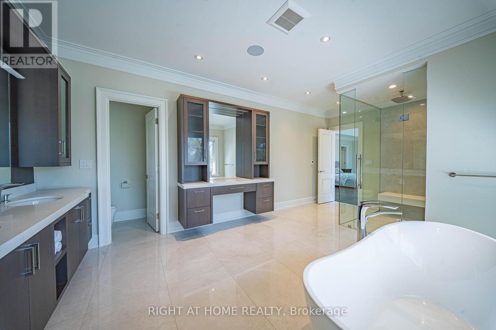 2 Finchley Road, Toronto, Ontario  M9A 2X3 - Photo 24 - W13093840