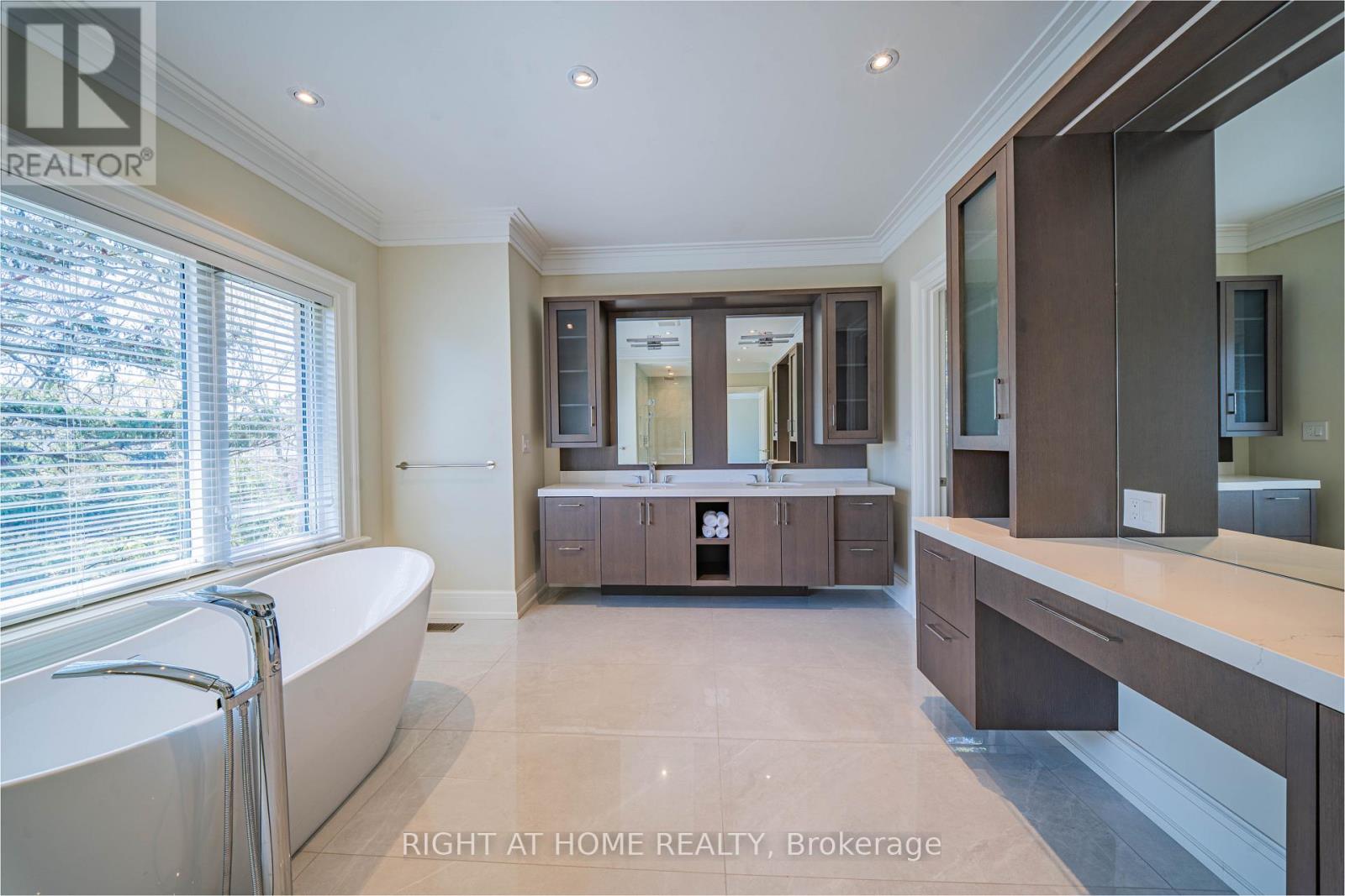 2 Finchley Road, Toronto, Ontario  M9A 2X3 - Photo 25 - W13093840