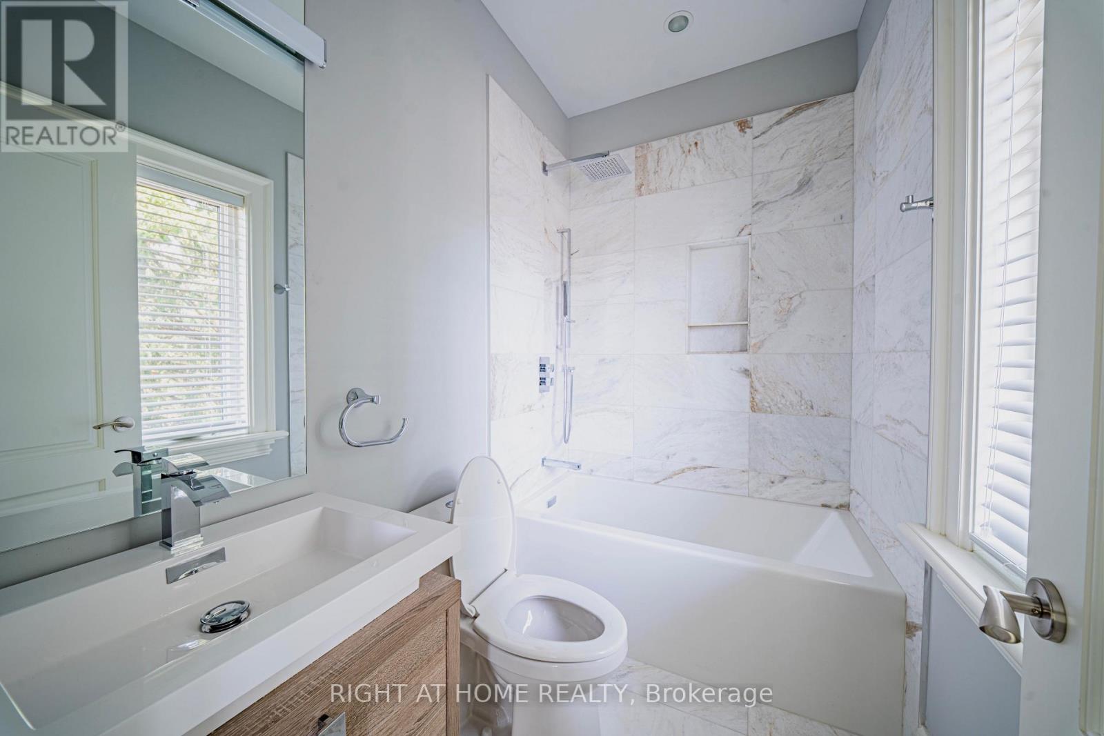 2 Finchley Road, Toronto, Ontario  M9A 2X3 - Photo 33 - W13093840