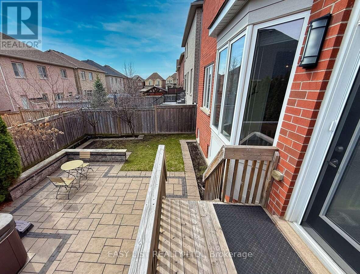 68 Jolana Crescent, Halton Hills, Ontario  L7G 0G4 - Photo 36 - W13093848