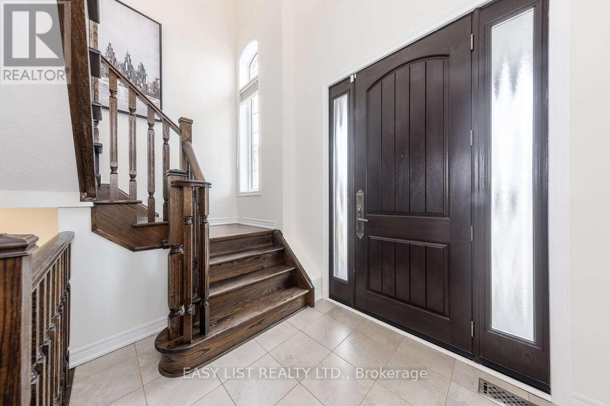 68 Jolana Crescent, Halton Hills, Ontario  L7G 0G4 - Photo 4 - W13093848