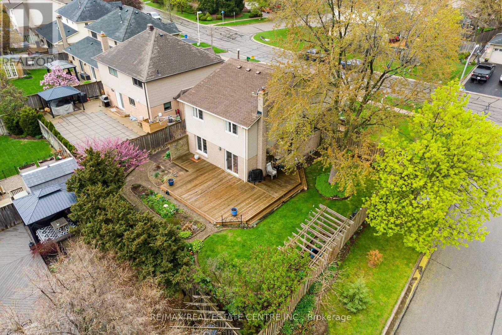 569 Vanier Drive, Milton, Ontario  L9T 4S4 - Photo 5 - W13093856