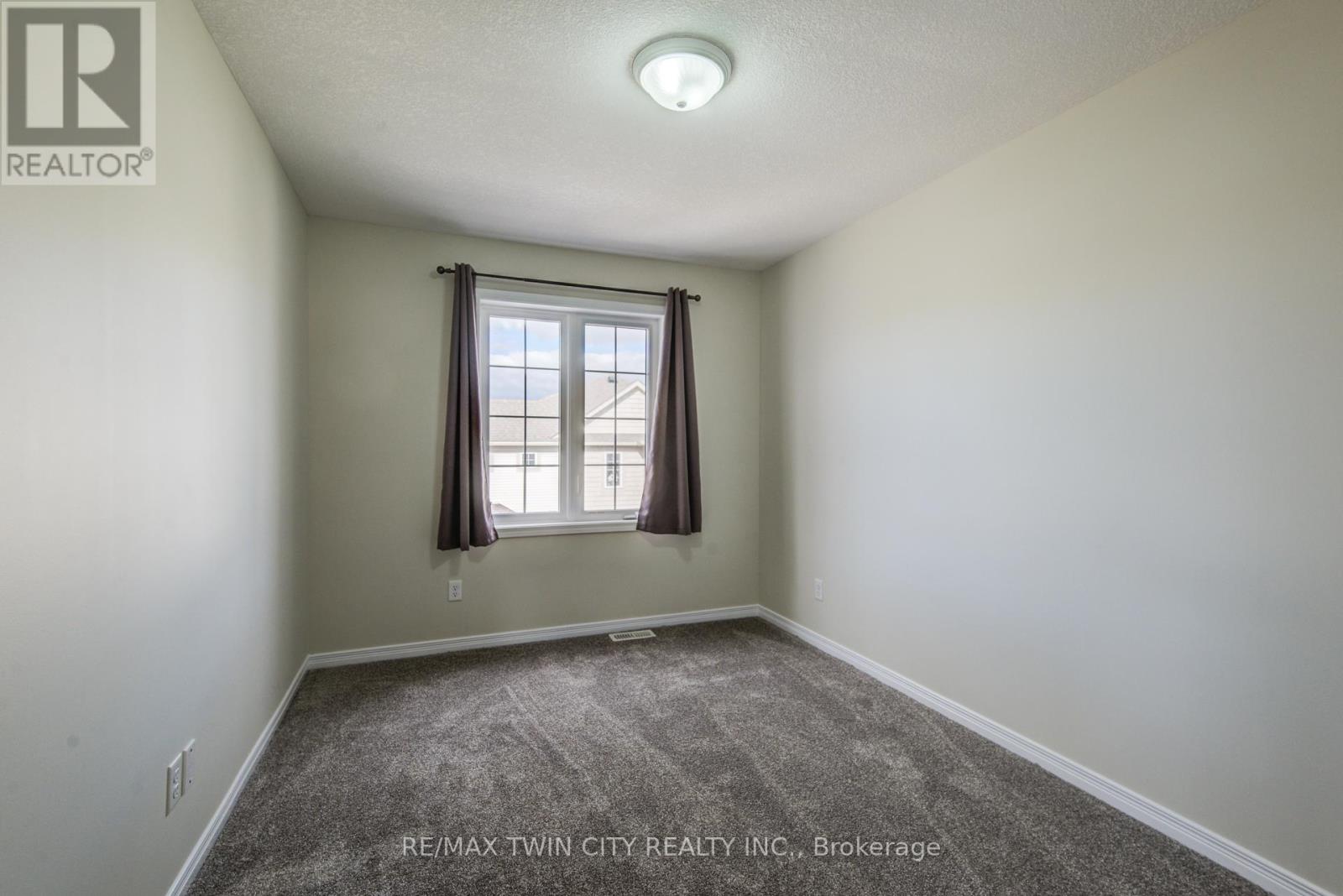 40 - 50 Pinnacle Drive, Kitchener, Ontario  N2P 1C5 - Photo 33 - X13093864