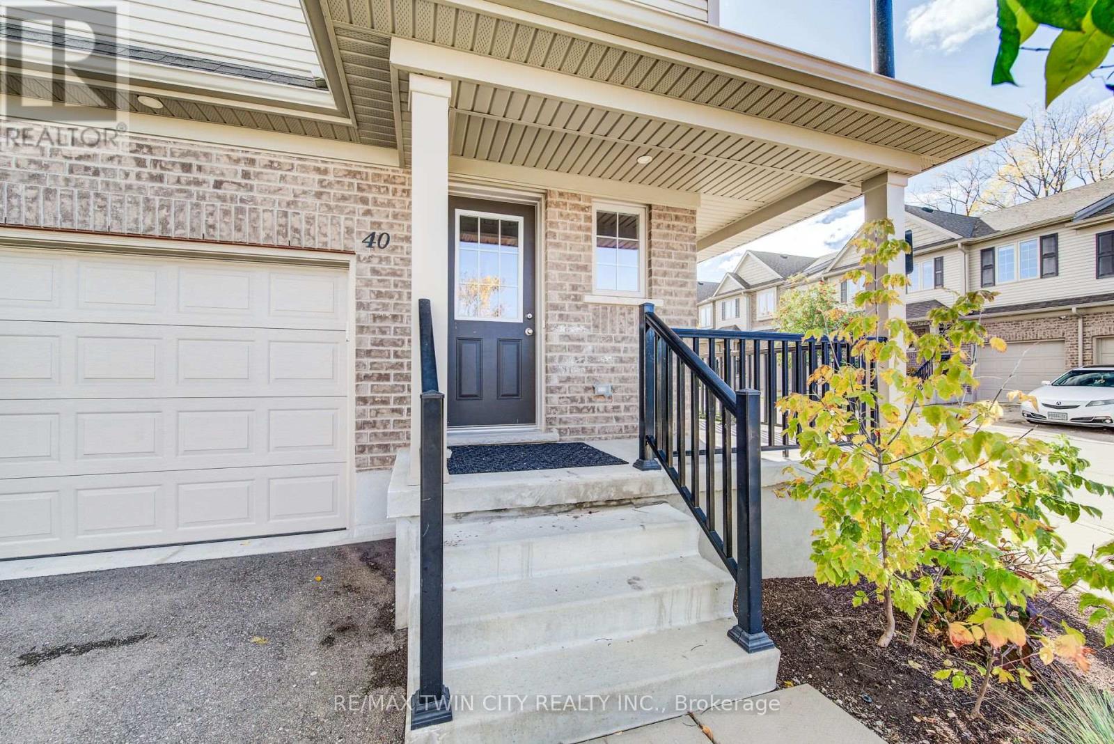 40 - 50 Pinnacle Drive, Kitchener, Ontario  N2P 1C5 - Photo 4 - X13093864