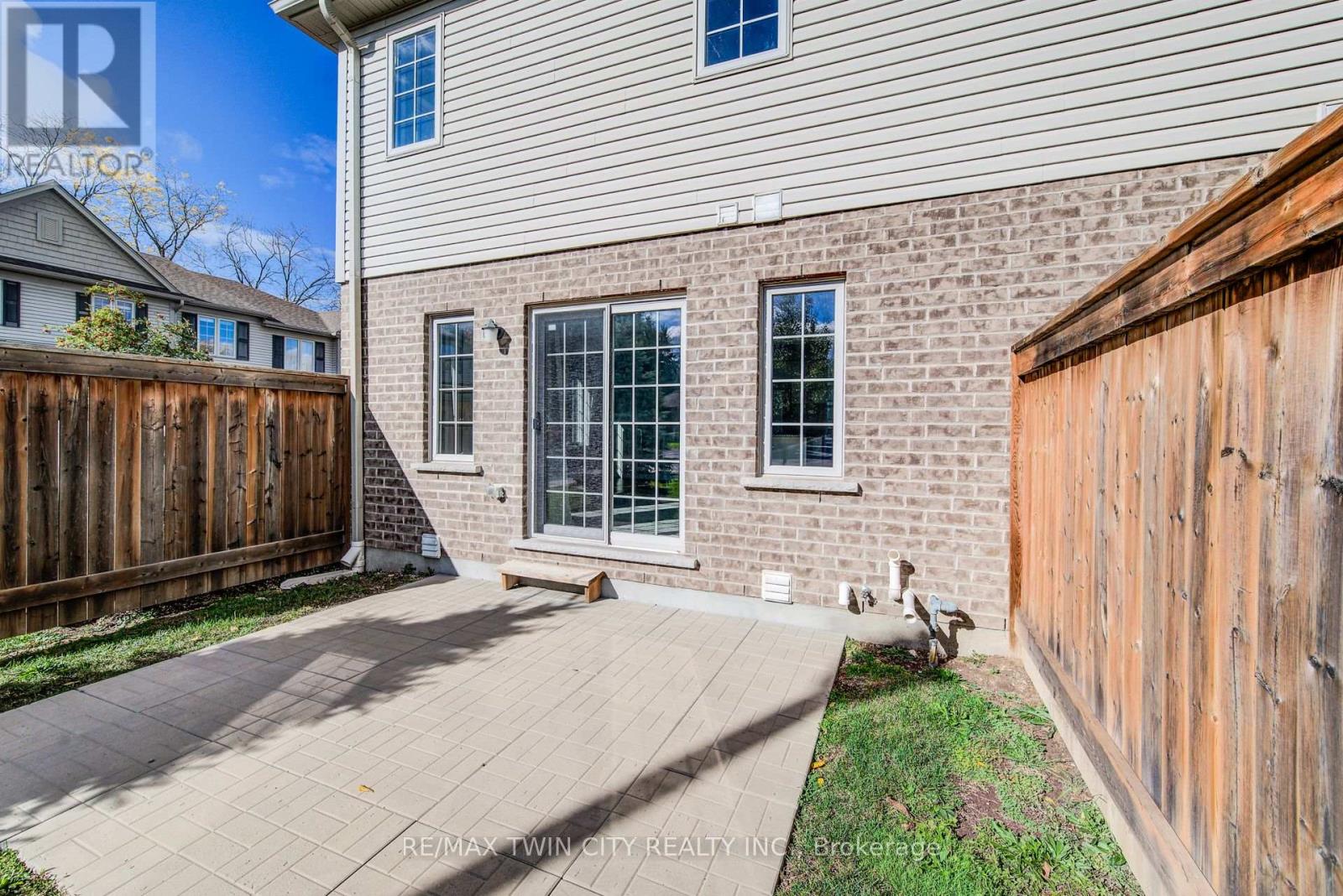40 - 50 Pinnacle Drive, Kitchener, Ontario  N2P 1C5 - Photo 44 - X13093864
