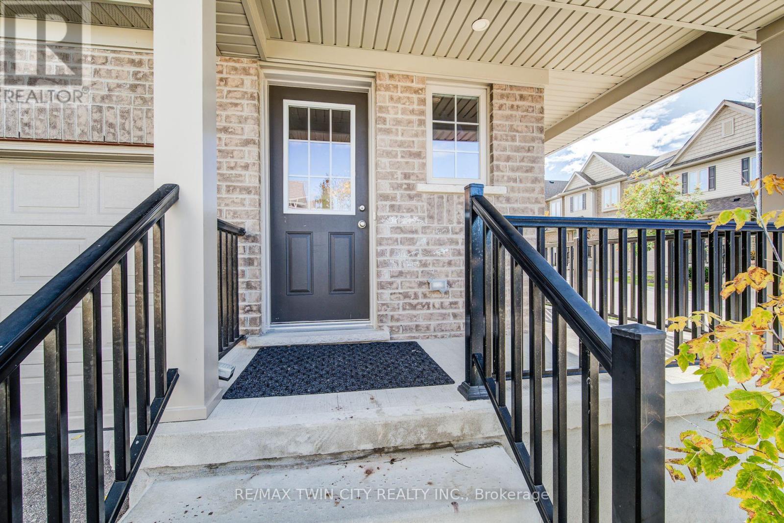 40 - 50 Pinnacle Drive, Kitchener, Ontario  N2P 1C5 - Photo 5 - X13093864