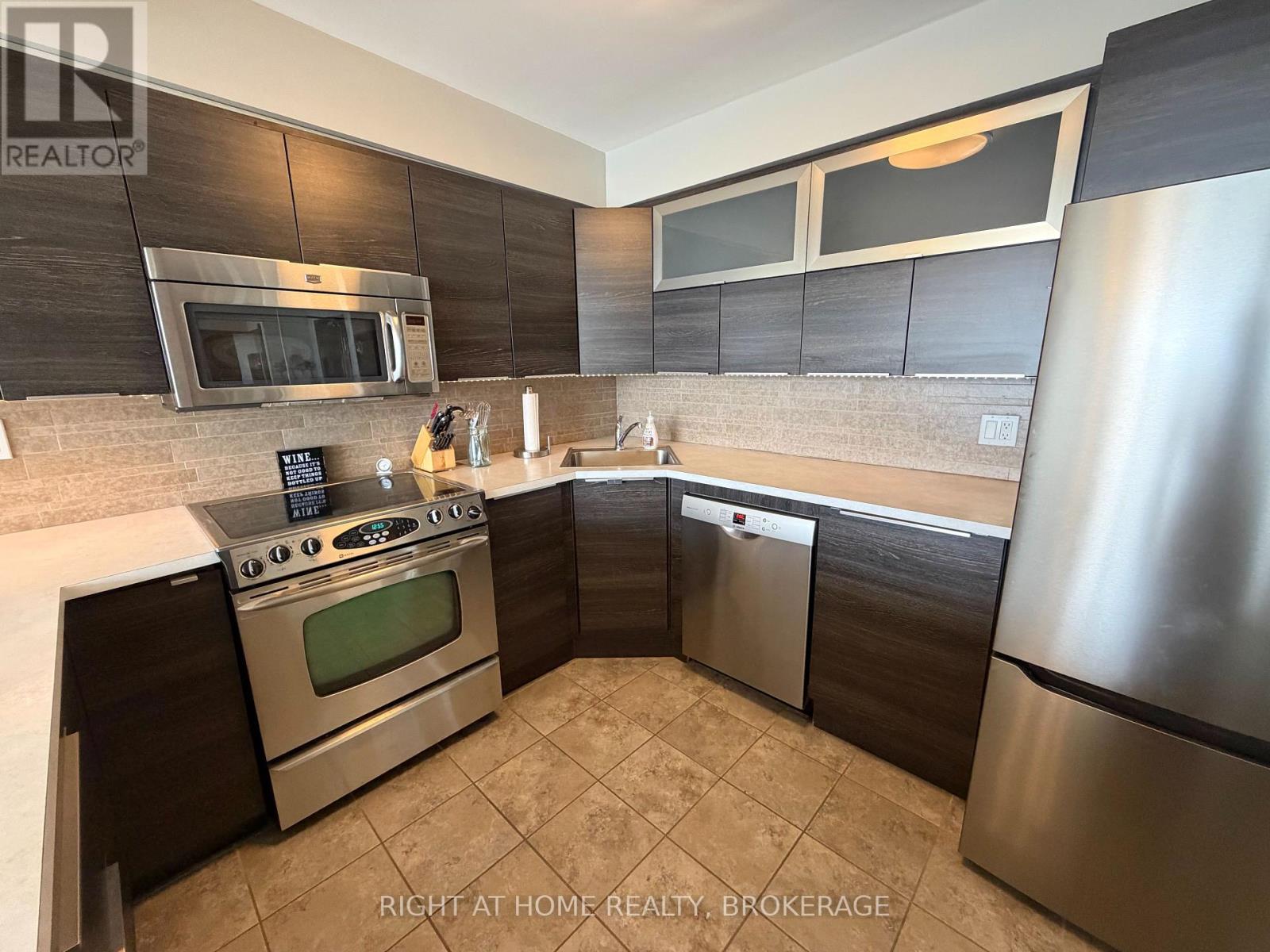 801 - 162 Martindale Road, St. Catharines, Ontario  L2S 3S4 - Photo 8 - X13017152