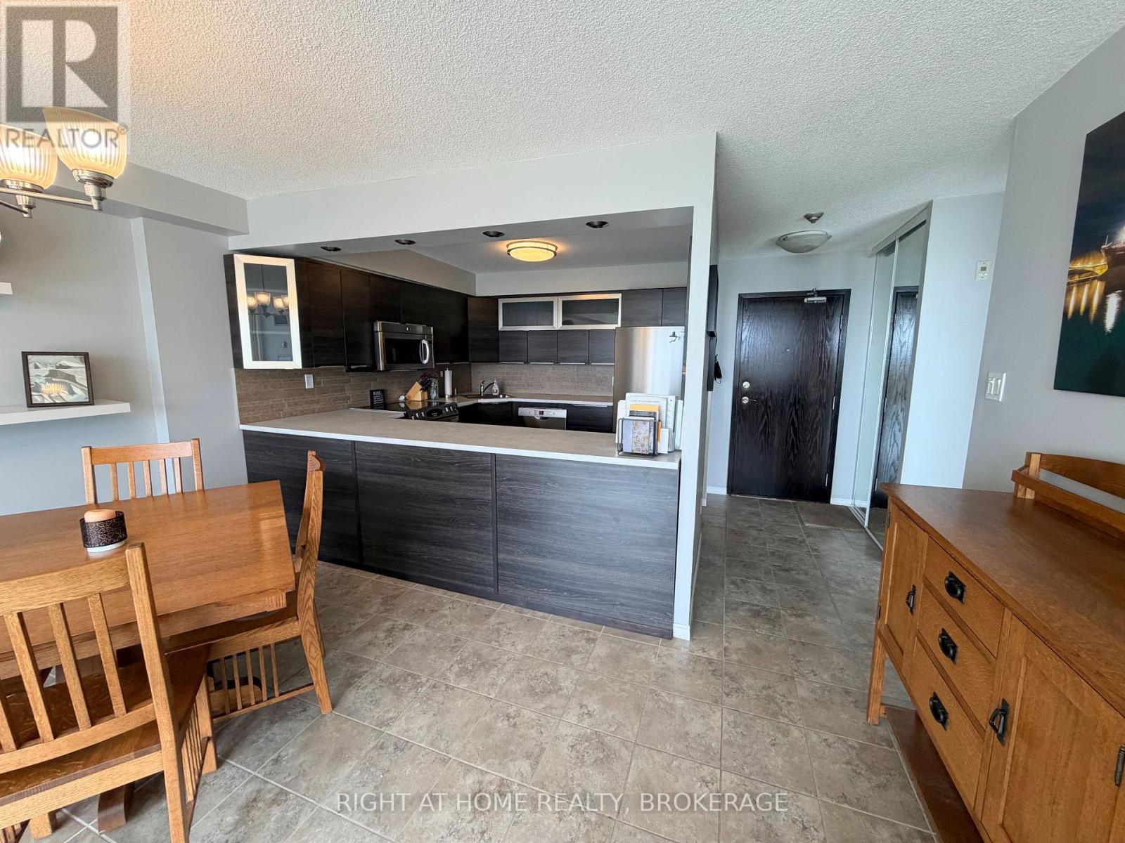801 - 162 Martindale Road, St. Catharines, Ontario  L2S 3S4 - Photo 7 - X13017152
