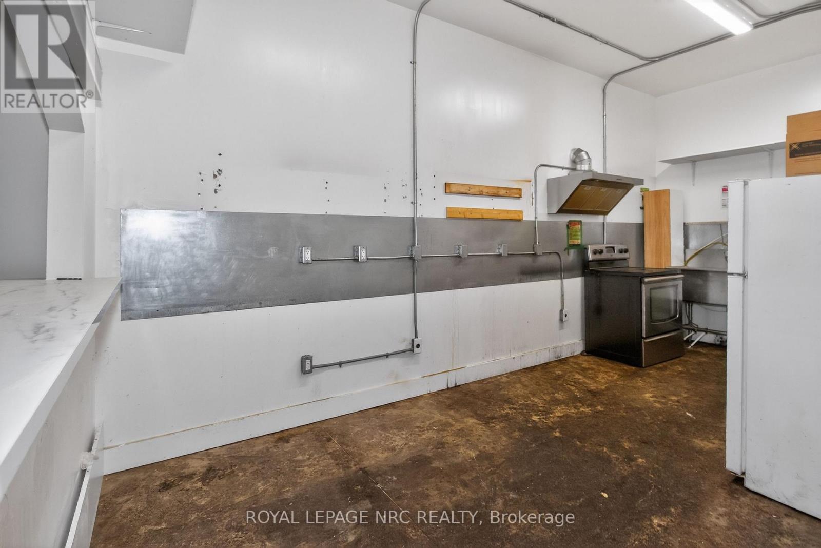 406 Derby Road, Fort Erie, Ontario  L0S 1B0 - Photo 10 - X13093868