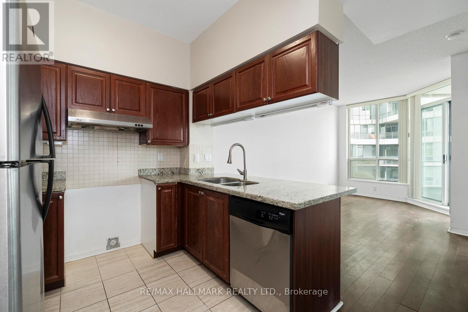 1119 - 230 Queens Quay W, Toronto, Ontario  M5J 2Y7 - Photo 7 - C13093896