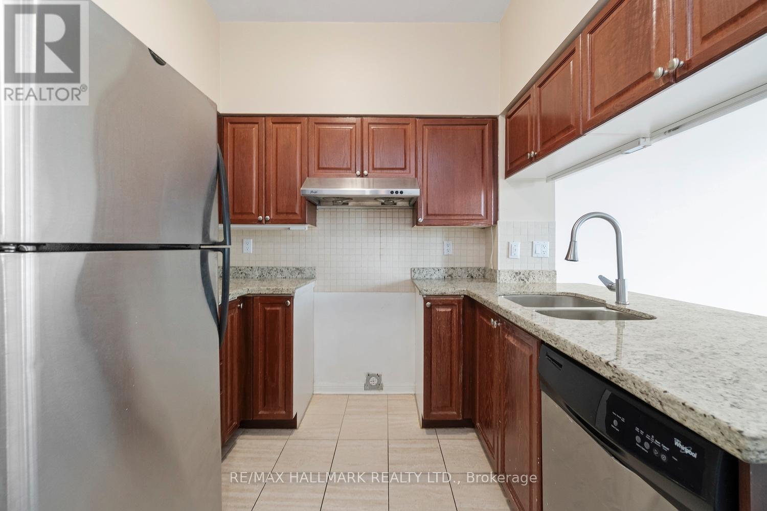 1119 - 230 Queens Quay W, Toronto, Ontario  M5J 2Y7 - Photo 9 - C13093896
