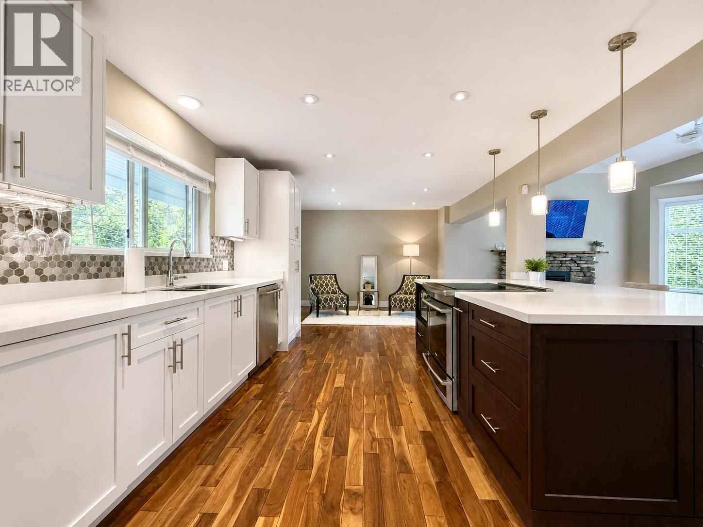 1510 MACDONALD PLACE, Squamish, British Columbia