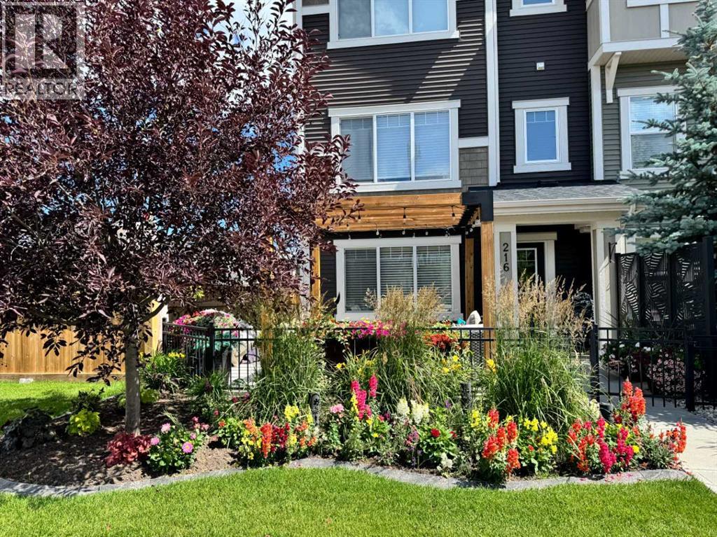 216 Sundown Road, Cochrane, Alberta  T4C 2M5 - Photo 2 - A2308821