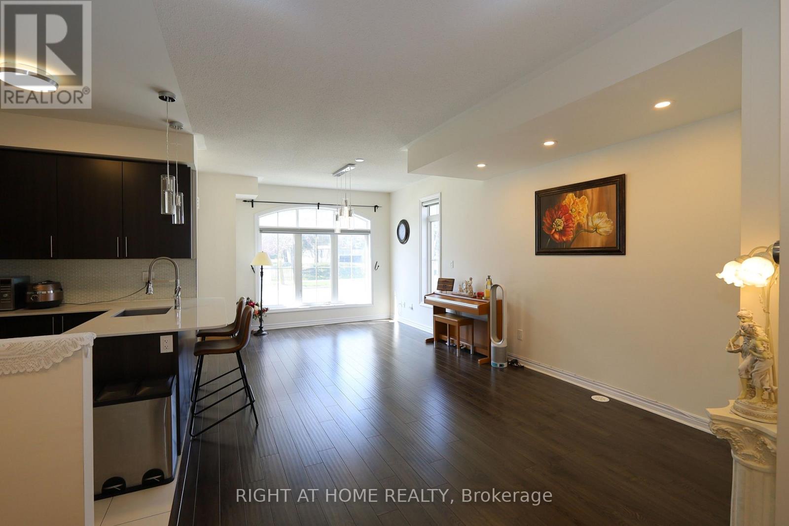 14 - 1255 Bridletowne Circle, Toronto, Ontario  M1W 0A5 - Photo 4 - E13093878