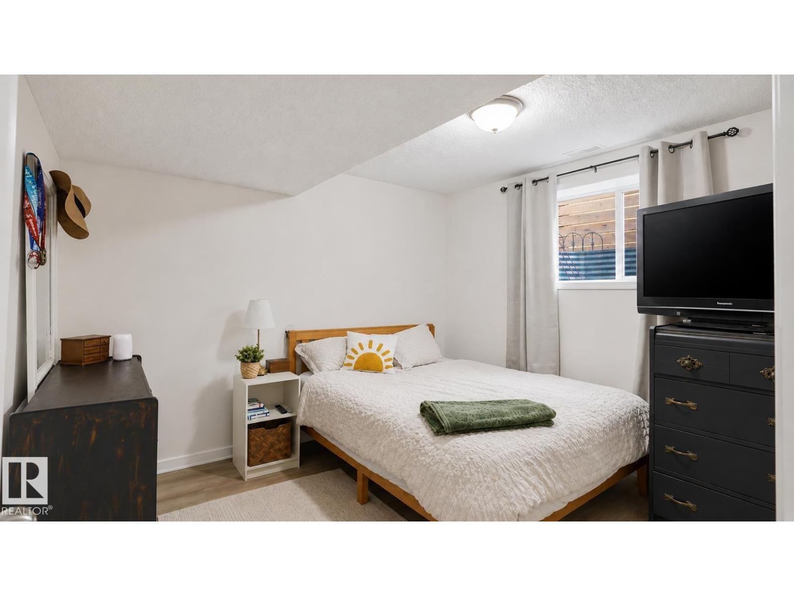 9745 71 Av Nw, Edmonton, Alberta  T6E 0W5 - Photo 18 - E4486115