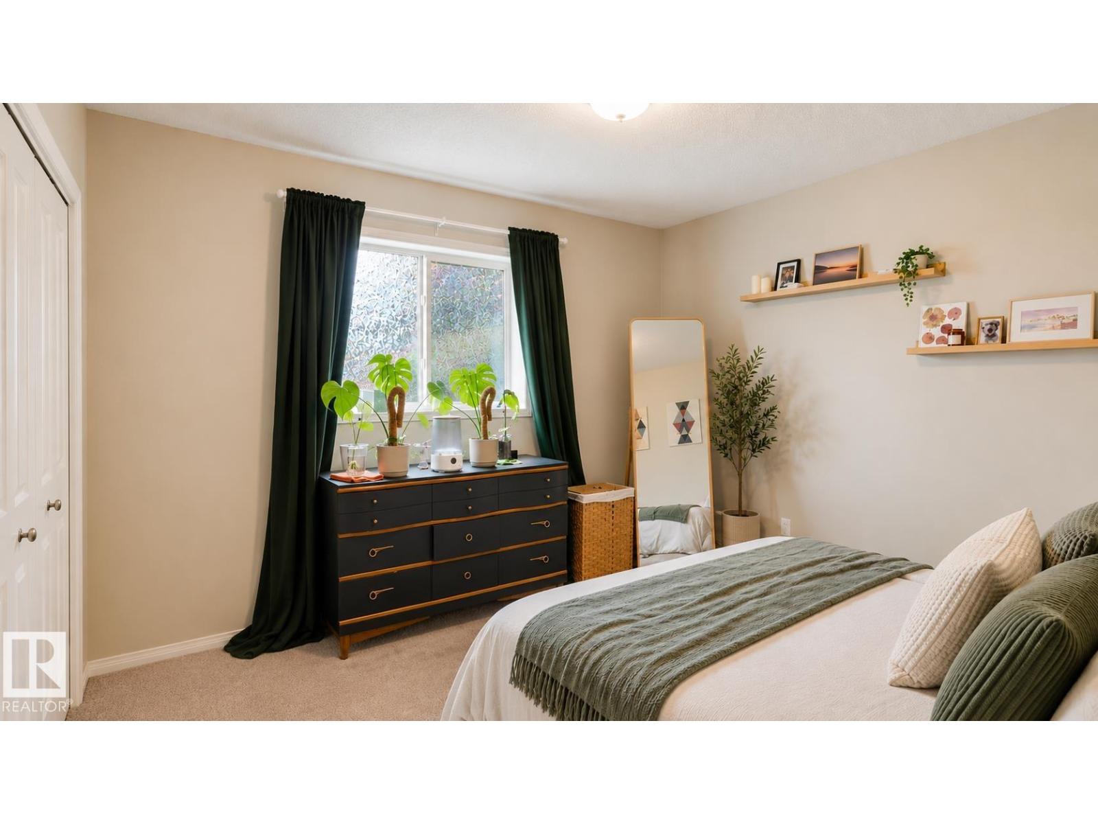 9745 71 Av Nw, Edmonton, Alberta  T6E 0W5 - Photo 9 - E4486115