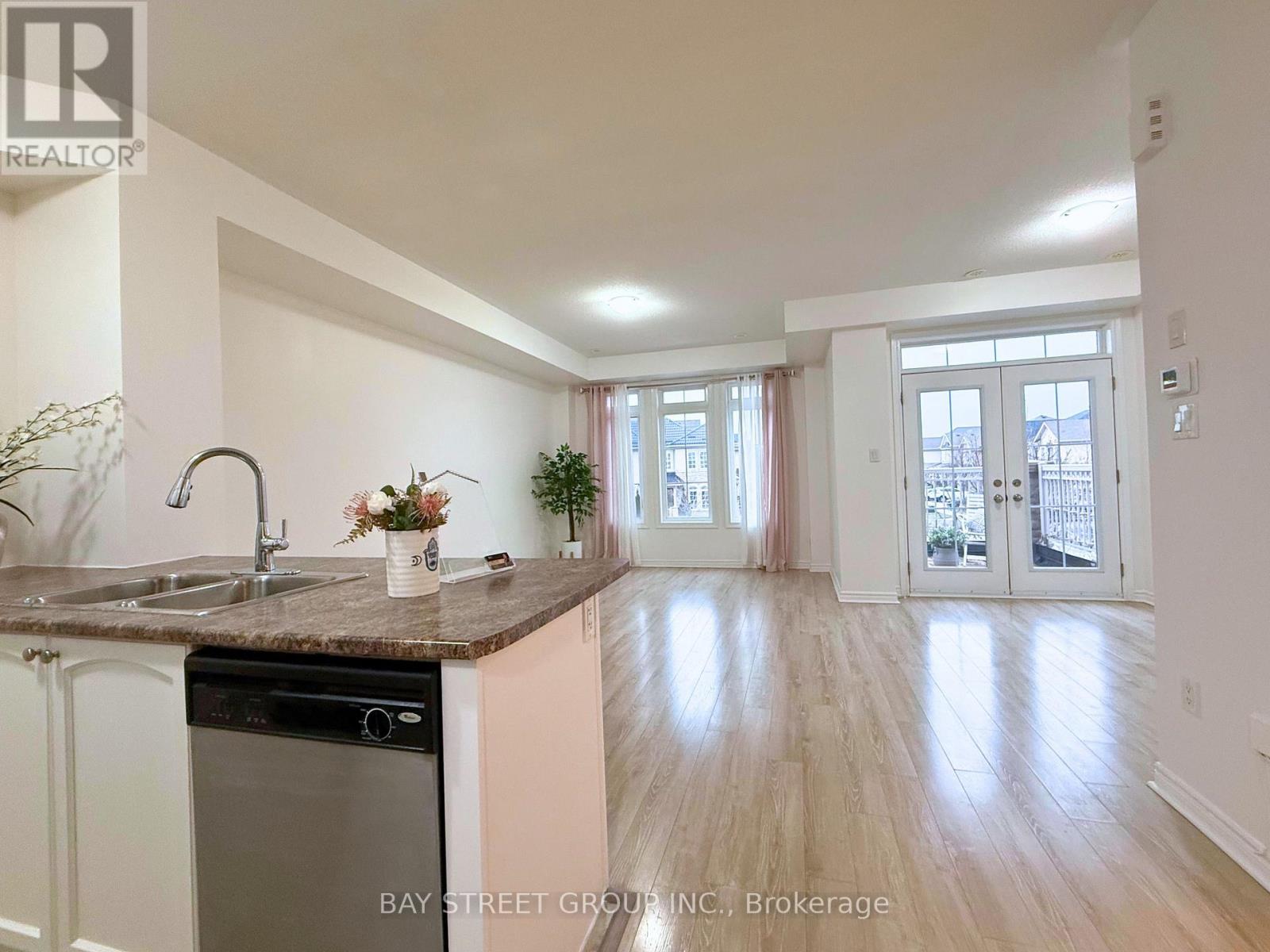 2564 Grand Oak Trail, Oakville, Ontario  L6M 0S4 - Photo 11 - W13093894