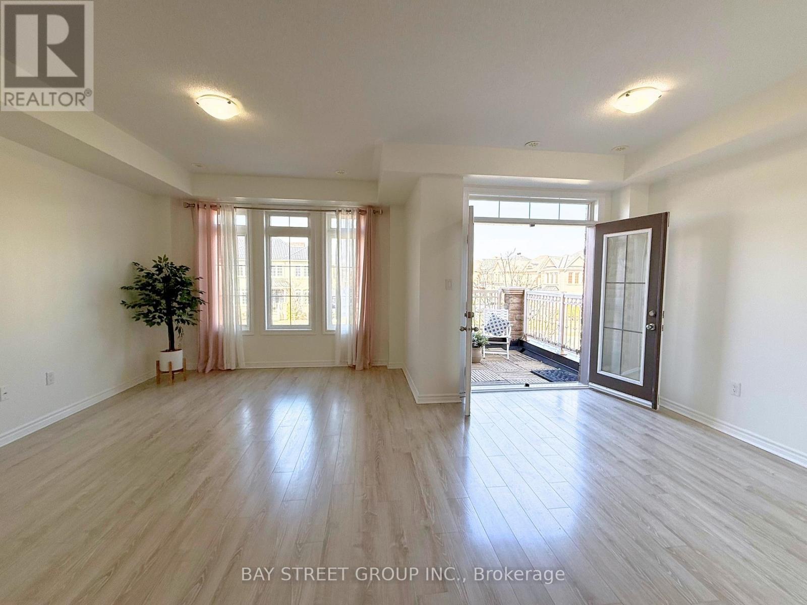 2564 Grand Oak Trail, Oakville, Ontario  L6M 0S4 - Photo 13 - W13093894