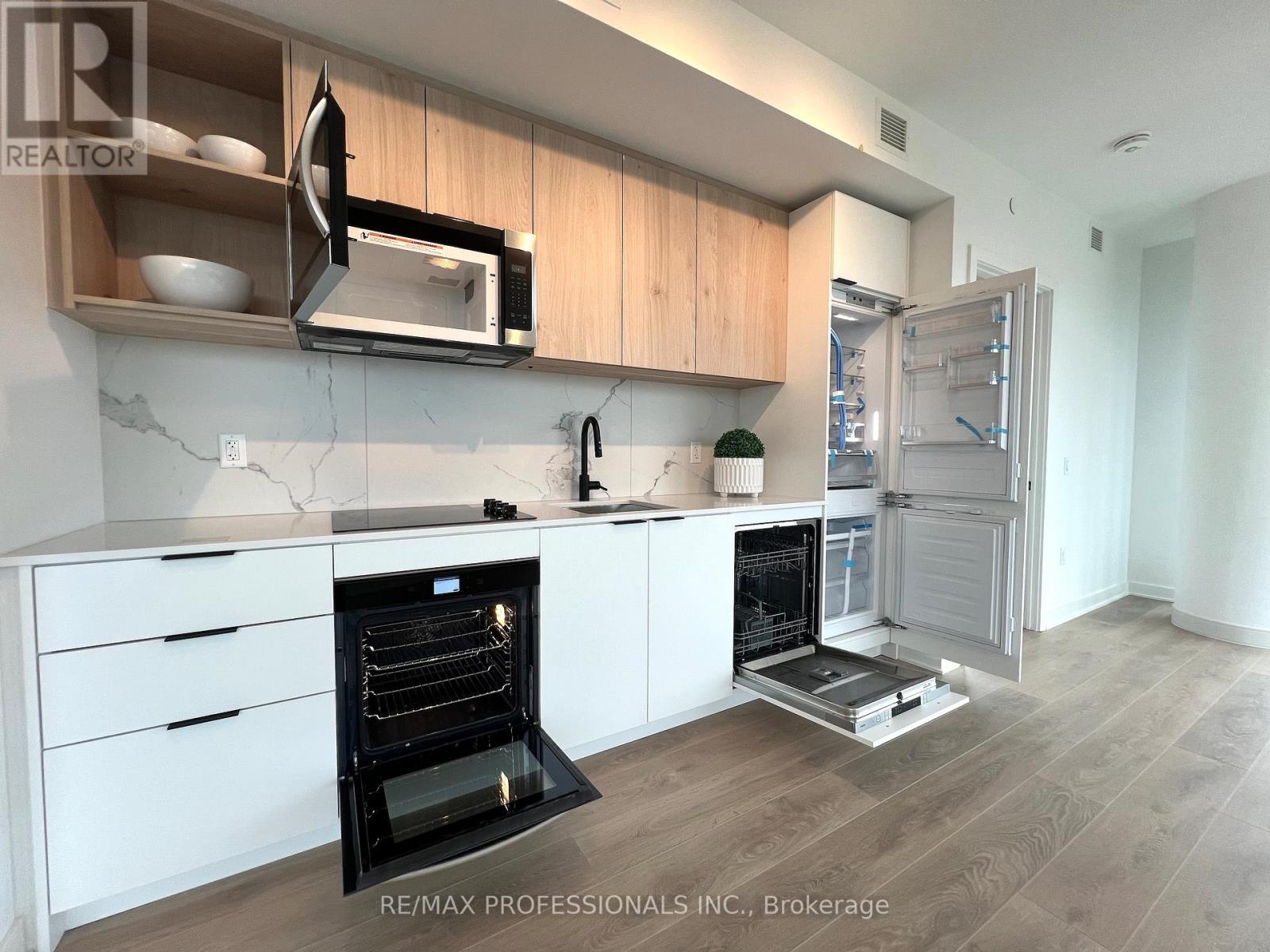 2702 - 1245 Dupont Street, Toronto, Ontario  M6H 0G5 - Photo 20 - W13093902
