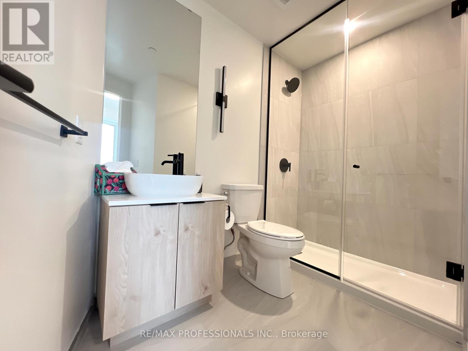 2702 - 1245 Dupont Street, Toronto, Ontario  M6H 0G5 - Photo 30 - W13093902