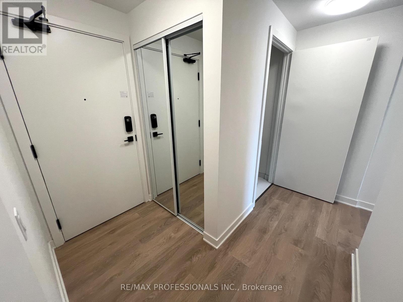 2702 - 1245 Dupont Street, Toronto, Ontario  M6H 0G5 - Photo 9 - W13093902
