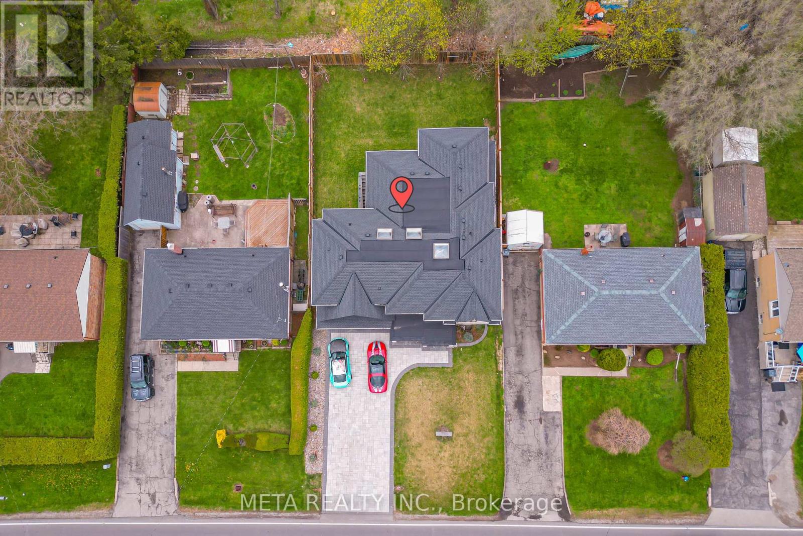 1035 Pinegrove Road, Oakville, Ontario  L6L 2W3 - Photo 4 - W13093904