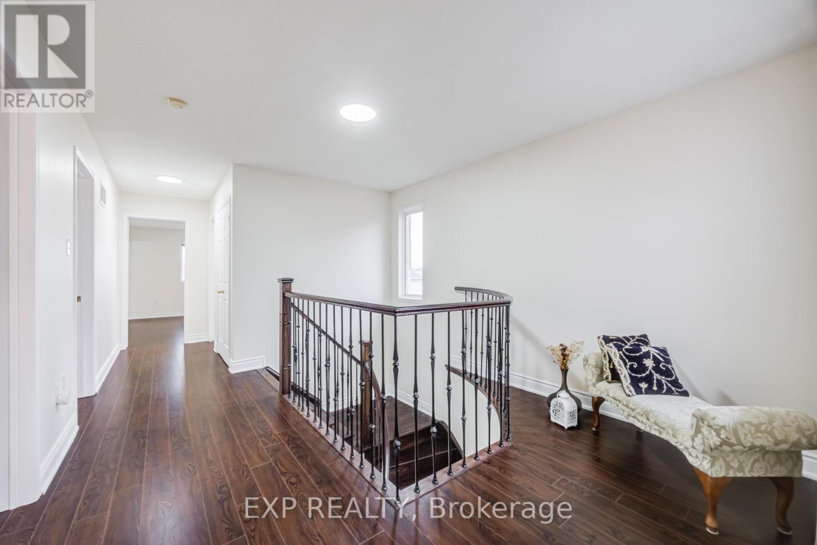7 Flaming Oak Court, Brampton, Ontario  L6Y 4G5 - Photo 19 - W13093910