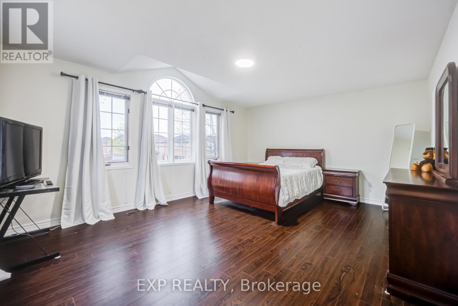 7 Flaming Oak Court, Brampton, Ontario  L6Y 4G5 - Photo 21 - W13093910