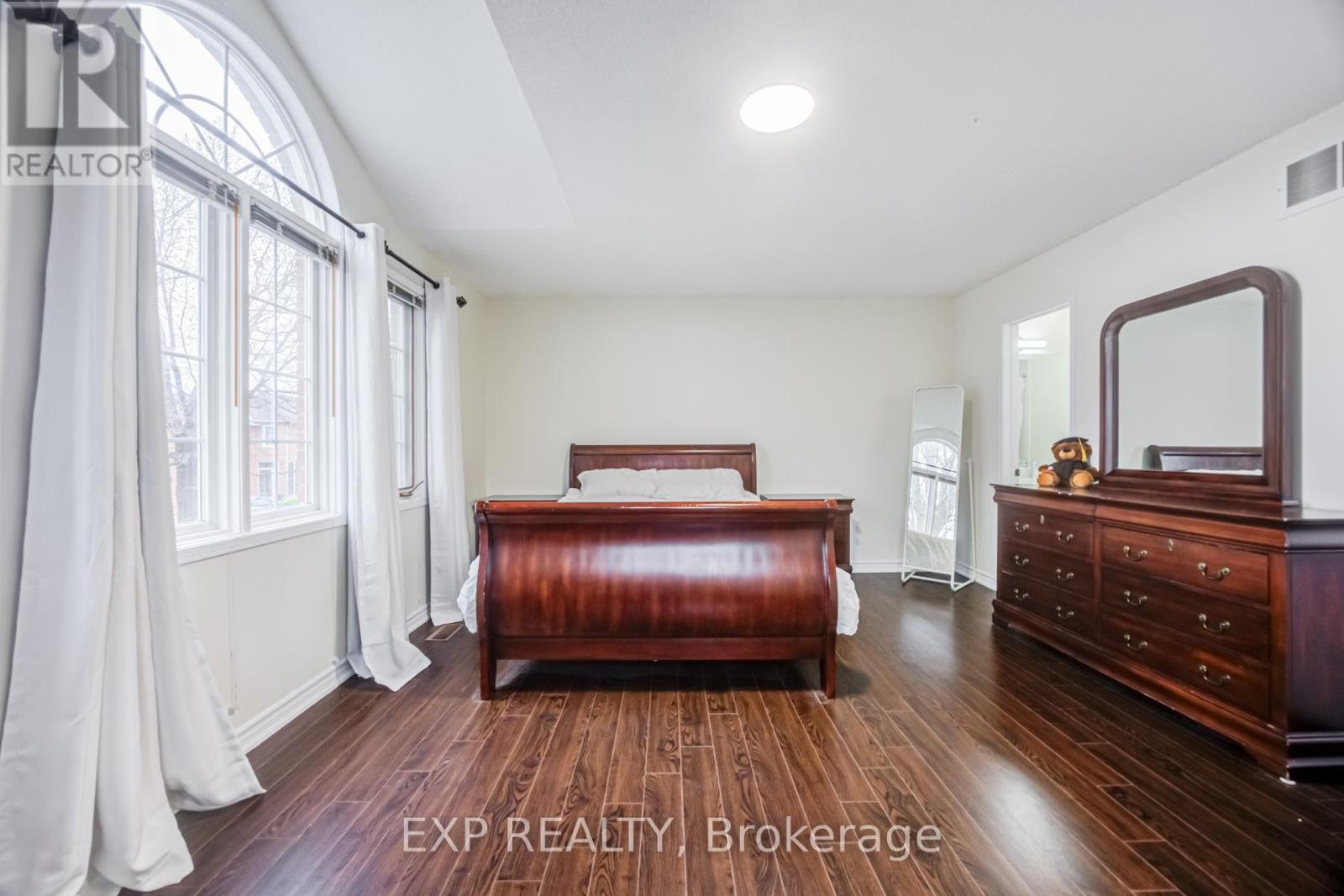 7 Flaming Oak Court, Brampton, Ontario  L6Y 4G5 - Photo 22 - W13093910