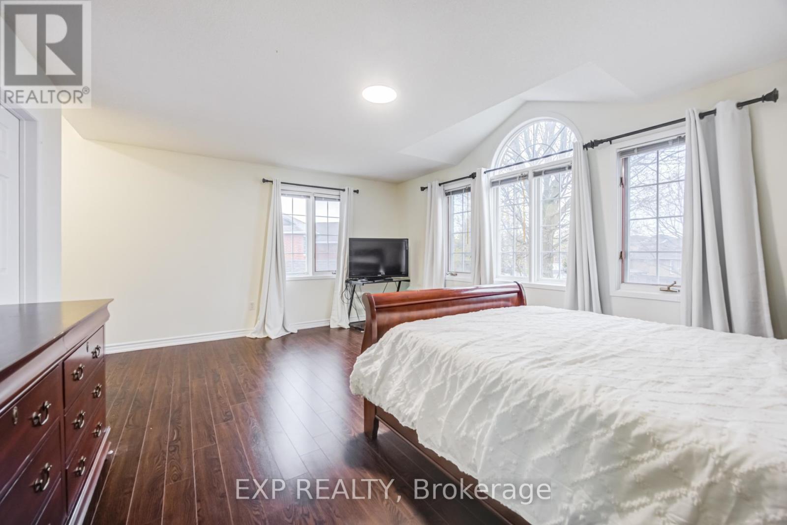 7 Flaming Oak Court, Brampton, Ontario  L6Y 4G5 - Photo 23 - W13093910
