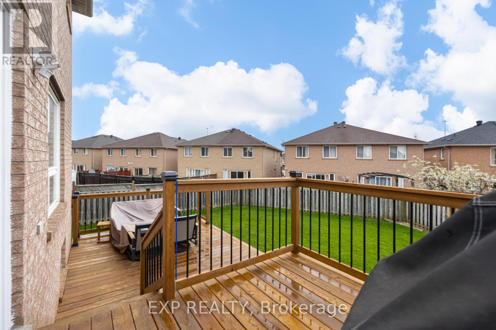 7 Flaming Oak Court, Brampton, Ontario  L6Y 4G5 - Photo 38 - W13093910