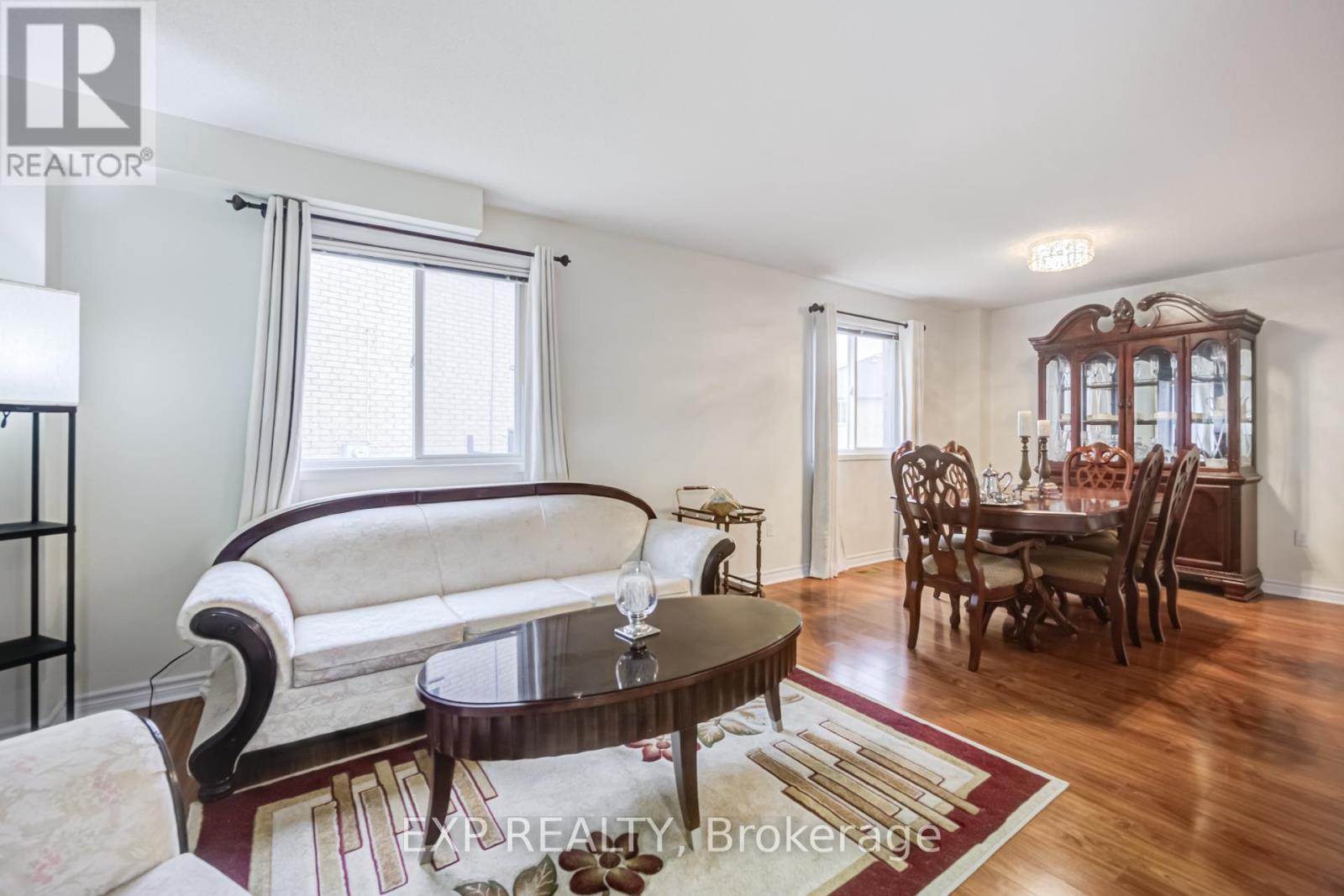 7 Flaming Oak Court, Brampton, Ontario  L6Y 4G5 - Photo 6 - W13093910