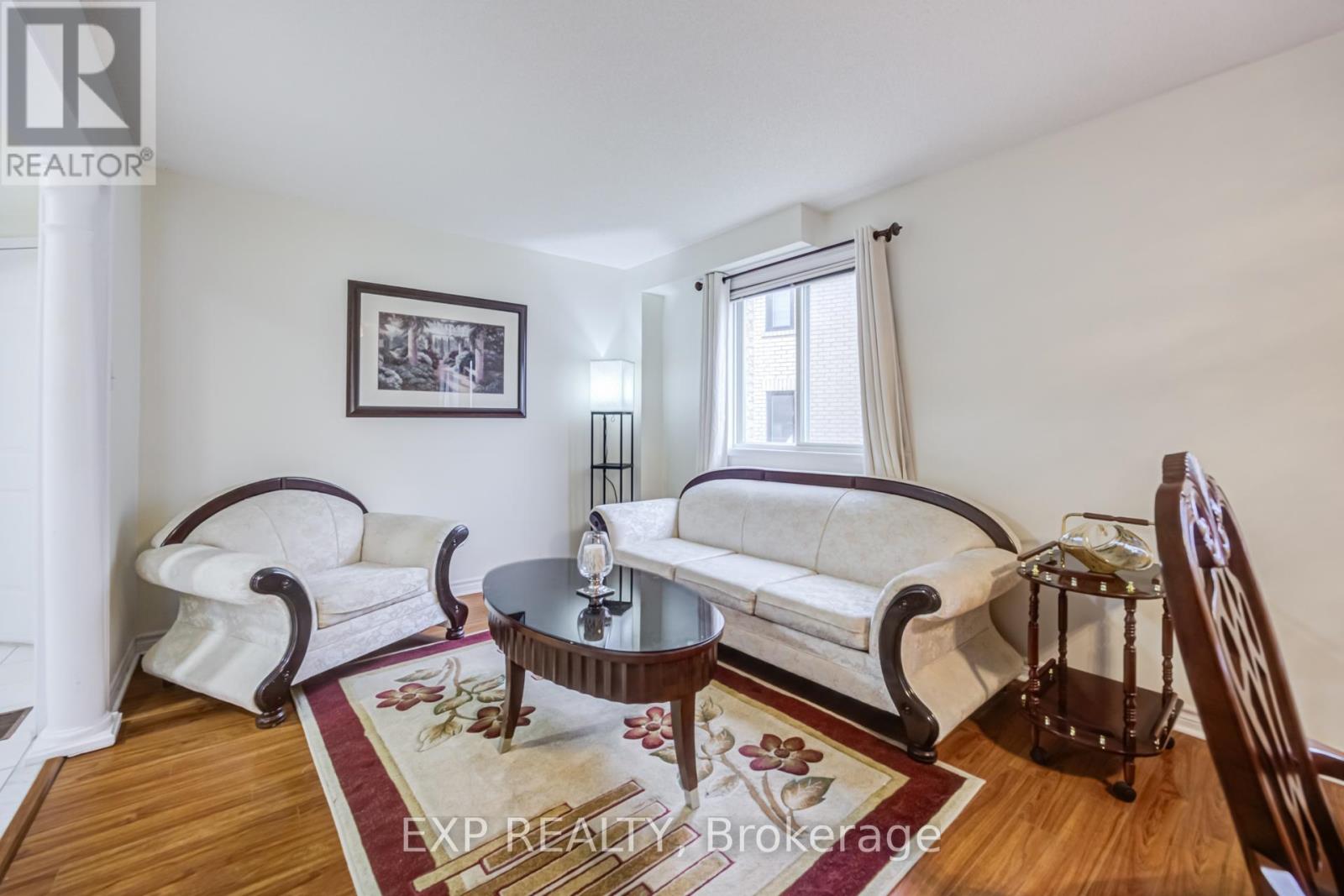 7 Flaming Oak Court, Brampton, Ontario  L6Y 4G5 - Photo 7 - W13093910