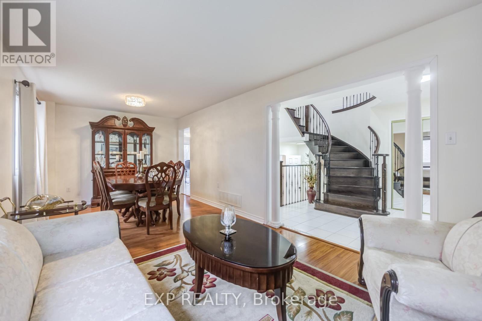 7 Flaming Oak Court, Brampton, Ontario  L6Y 4G5 - Photo 8 - W13093910