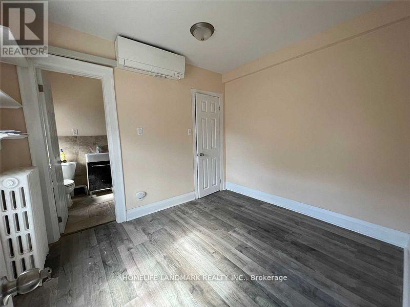 Apt 1 - 2398 Bloor Street W, Toronto, Ontario  M6S 1P5 - Photo 4 - W13093914