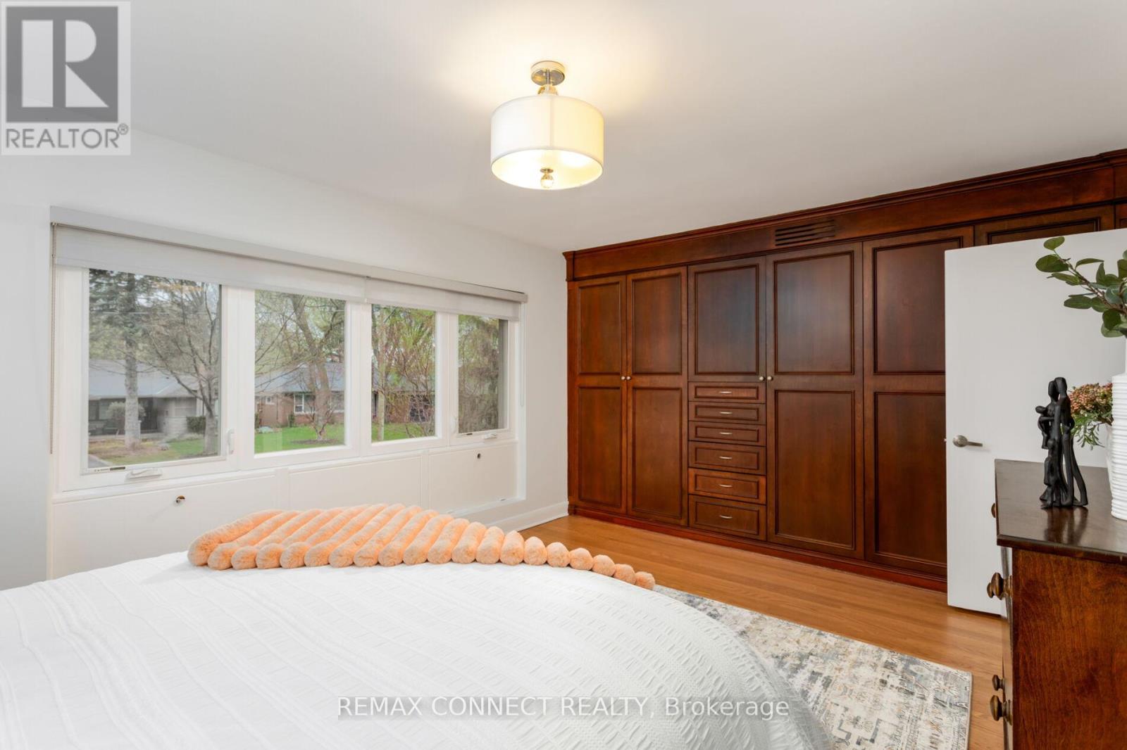 75 Glenellen Drive E, Toronto, Ontario  M8Y 2H2 - Photo 20 - W13092200