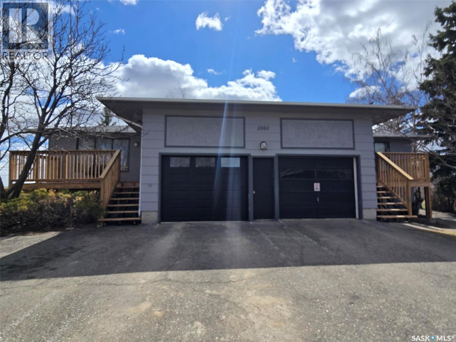 1001 Anderson Place S, Grenfell, Saskatchewan  S0G 2B0 - Photo 1 - SK033267