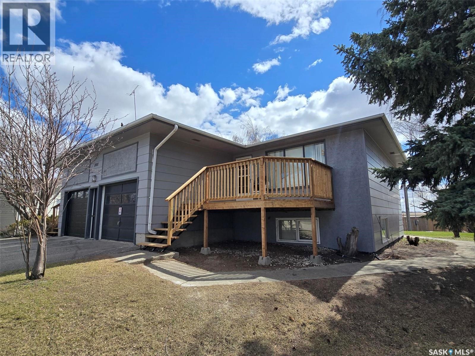 1001 Anderson Place S, Grenfell, Saskatchewan  S0G 2B0 - Photo 2 - SK033267
